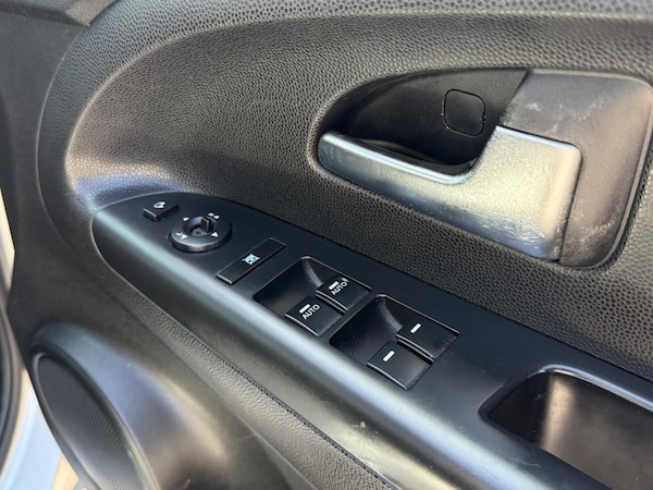 Used Kia Venga 2015 for sale - 75363030: Photo 32