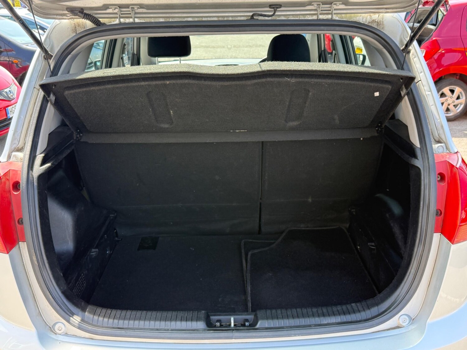 Vehicle 33