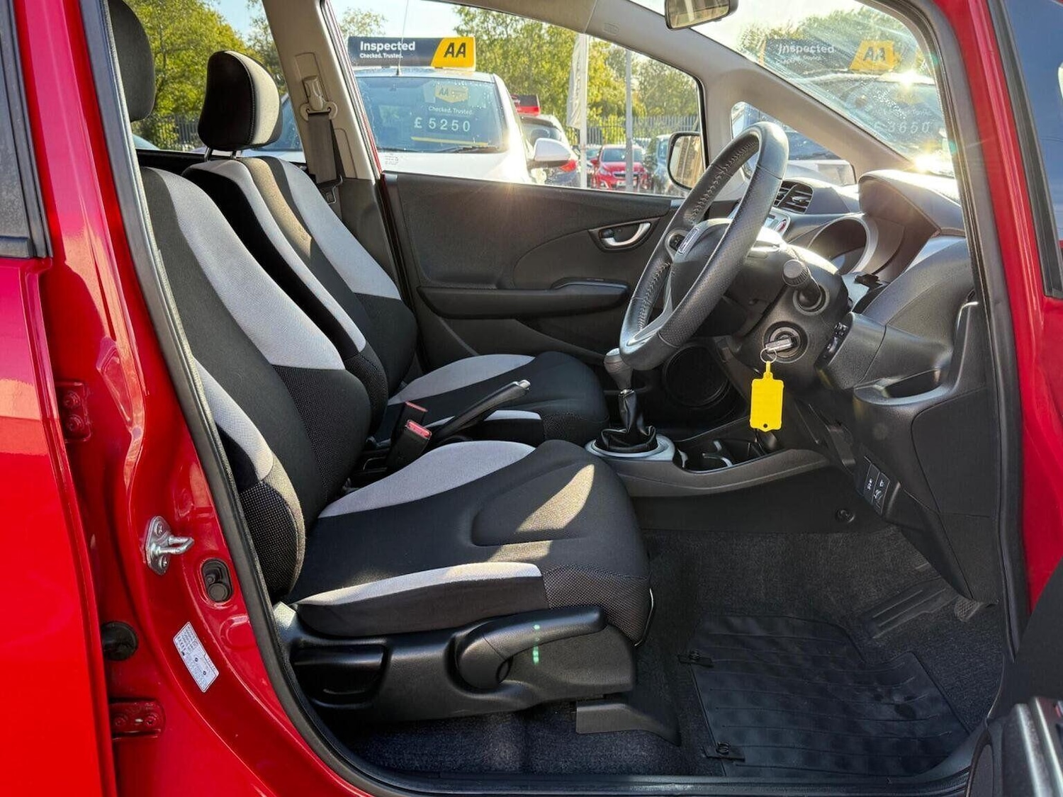 Used Honda Jazz 2013 for sale - 76644734: Photo 15