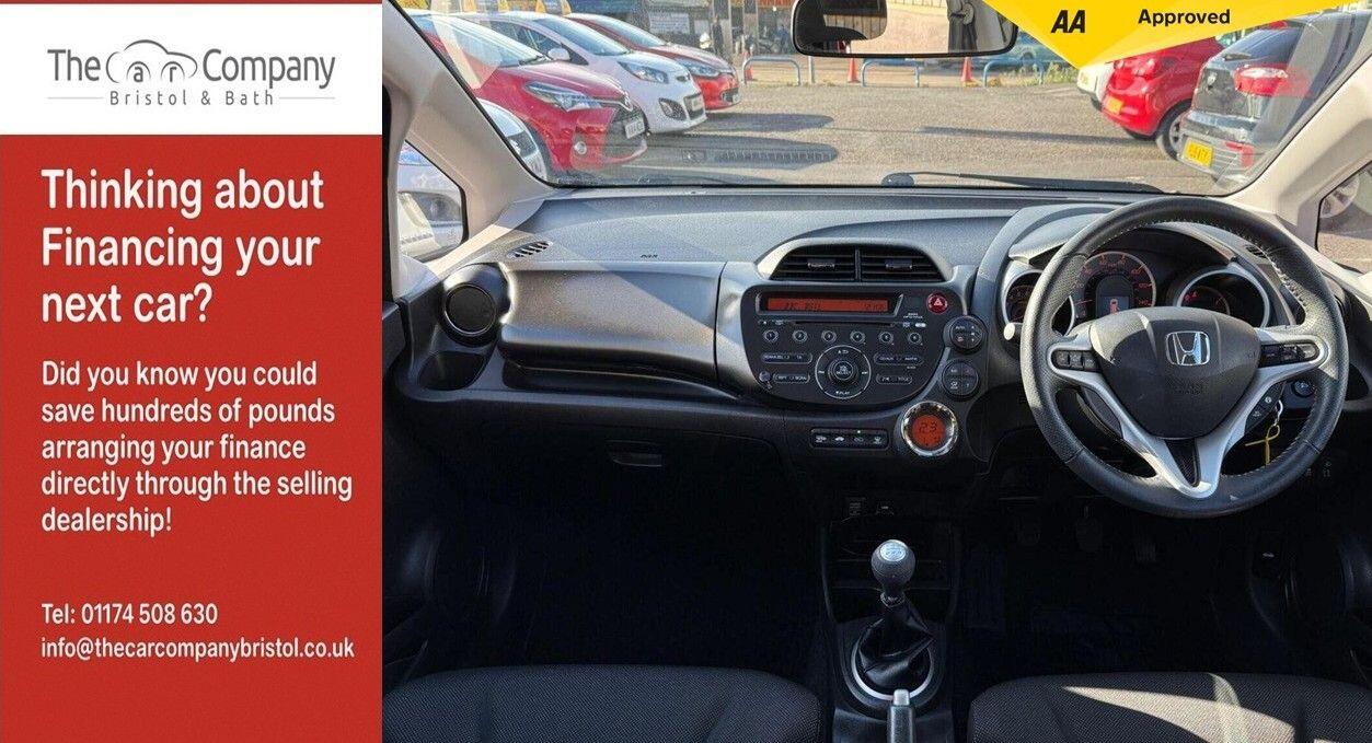 Used Honda Jazz 2013 for sale - 76644734: Photo 2