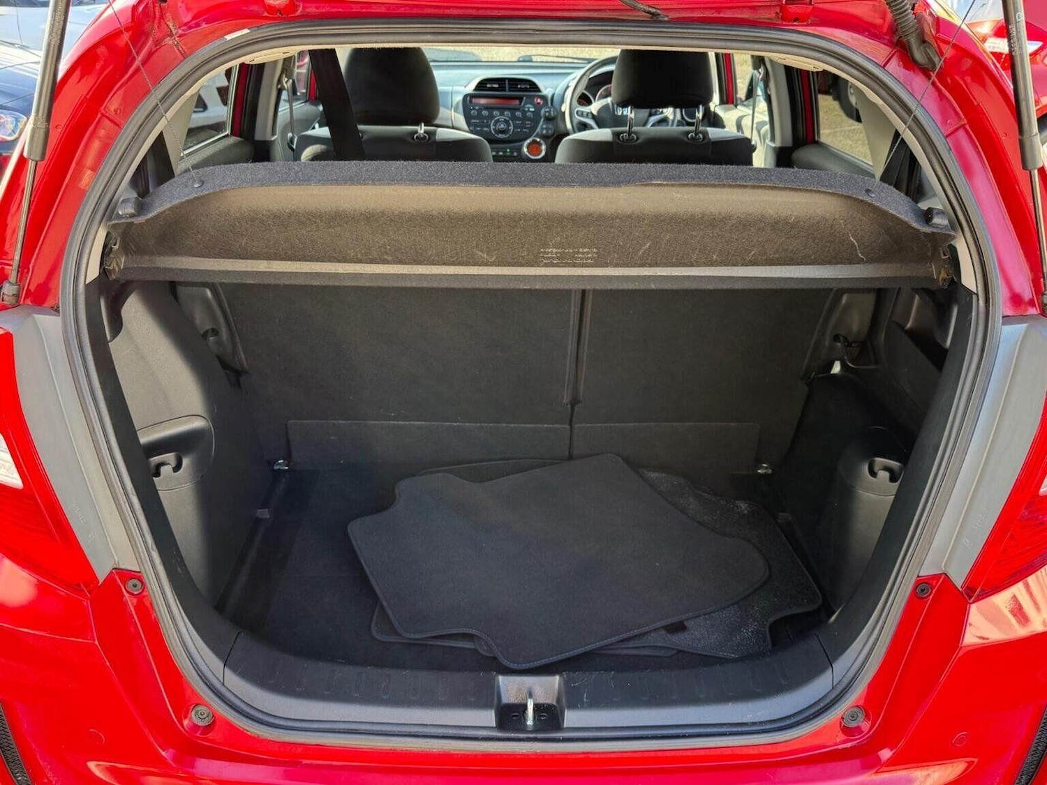 Used Honda Jazz 2013 for sale - 76644734: Photo 30