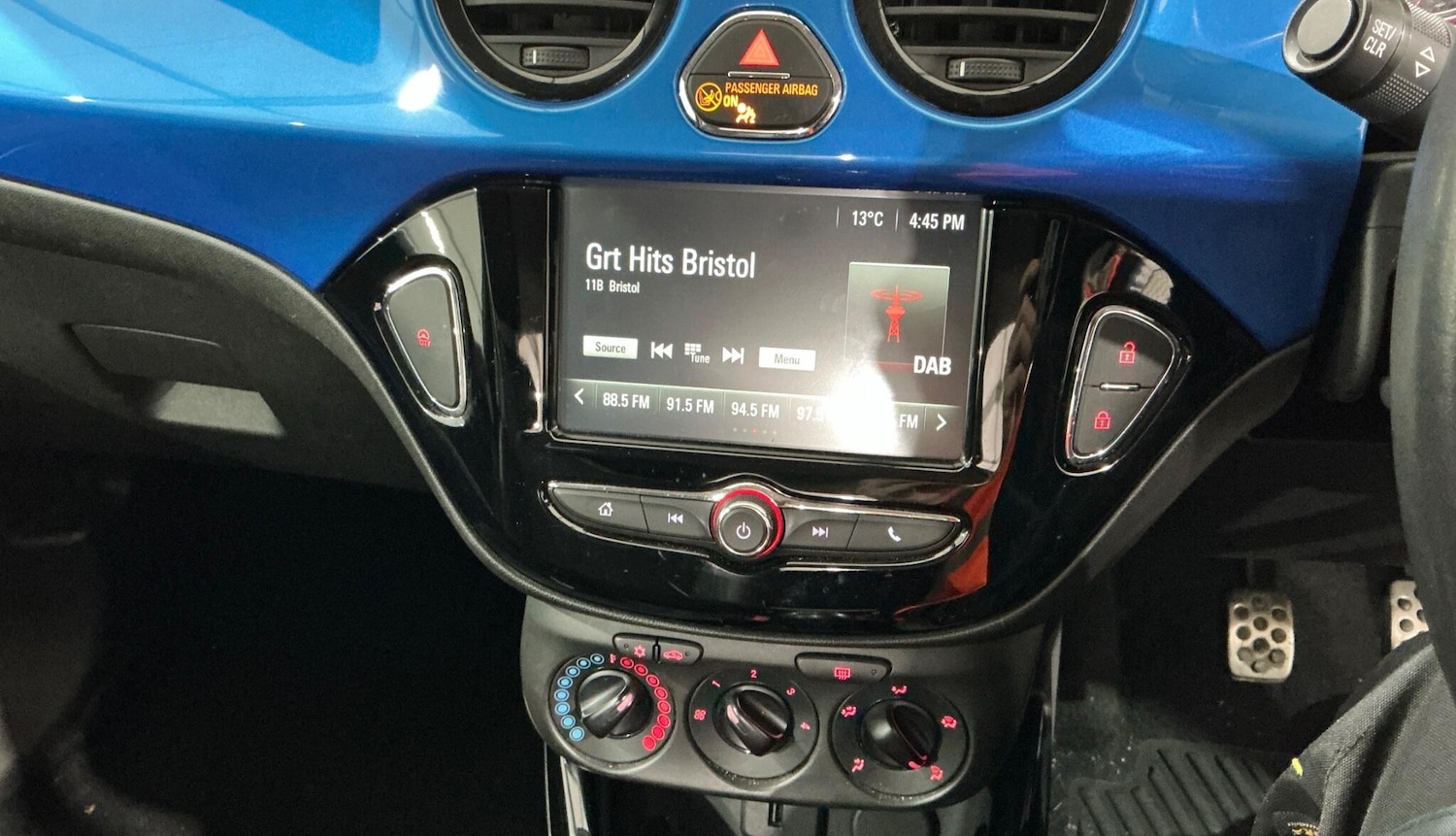 Used Vauxhall ADAM 2017 for sale - 78019065: Photo 8