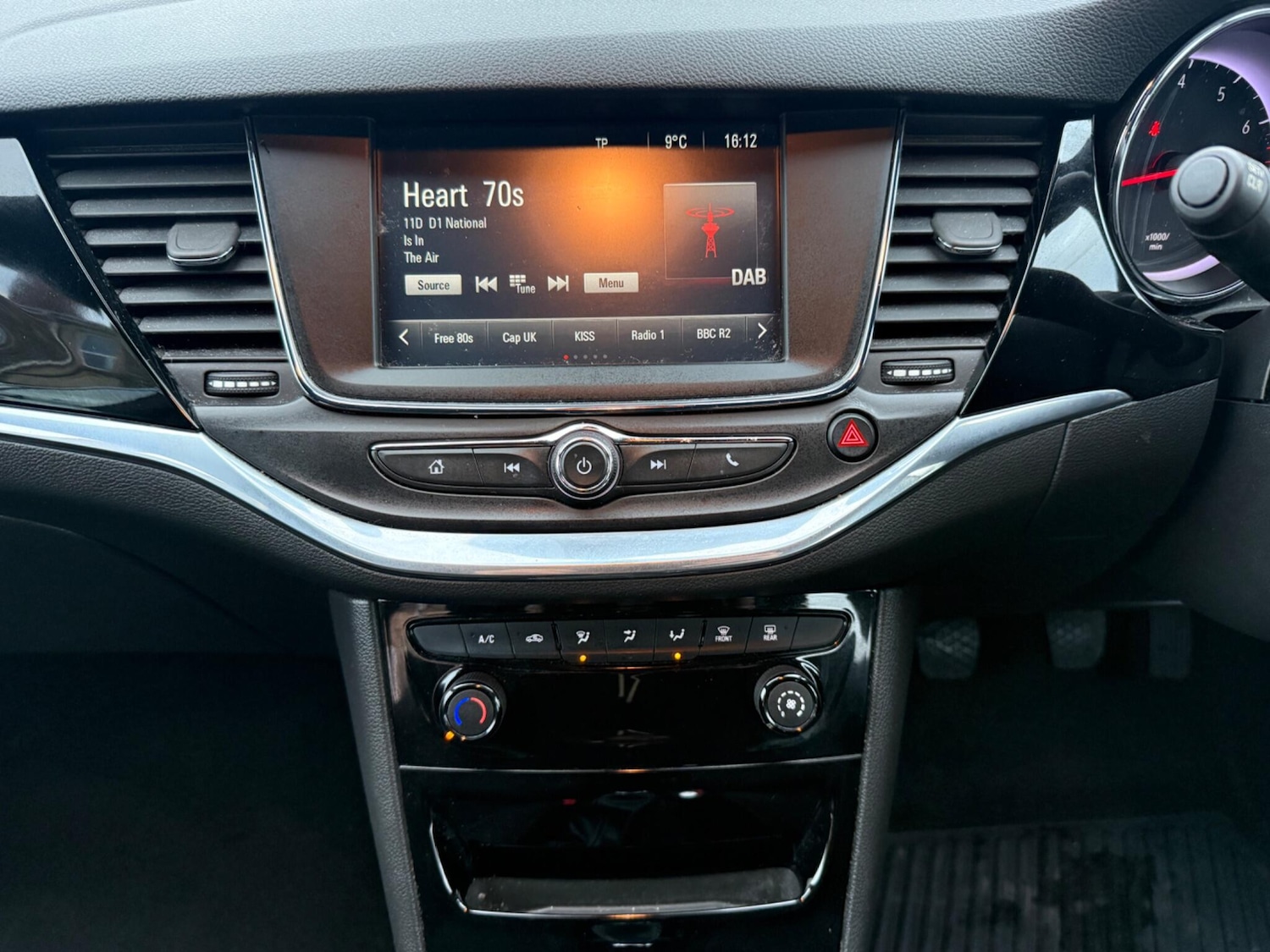 Used Vauxhall Astra 2017 for sale - 77400775: Photo 21