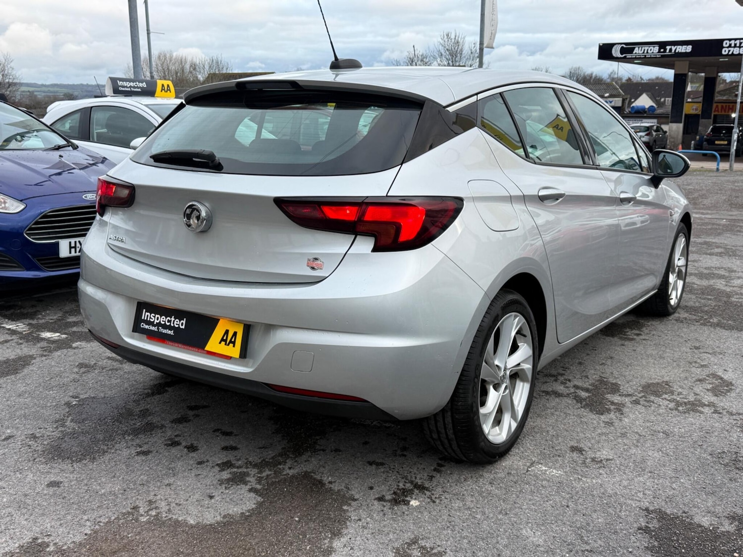 Used Vauxhall Astra 2017 for sale - 77400775: Photo 4