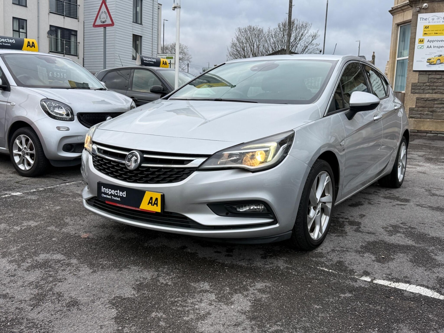 Used Vauxhall Astra 2017 for sale - 77400775: Photo 6