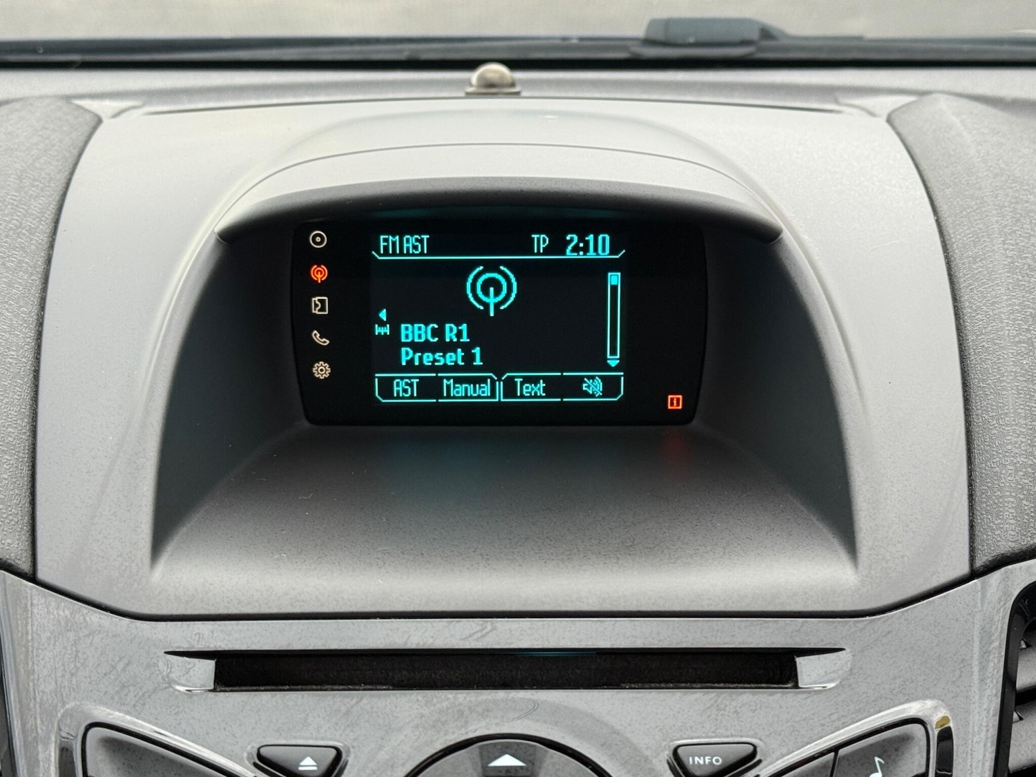 Used Ford Fiesta 2015 for sale - 76990556: Photo 22