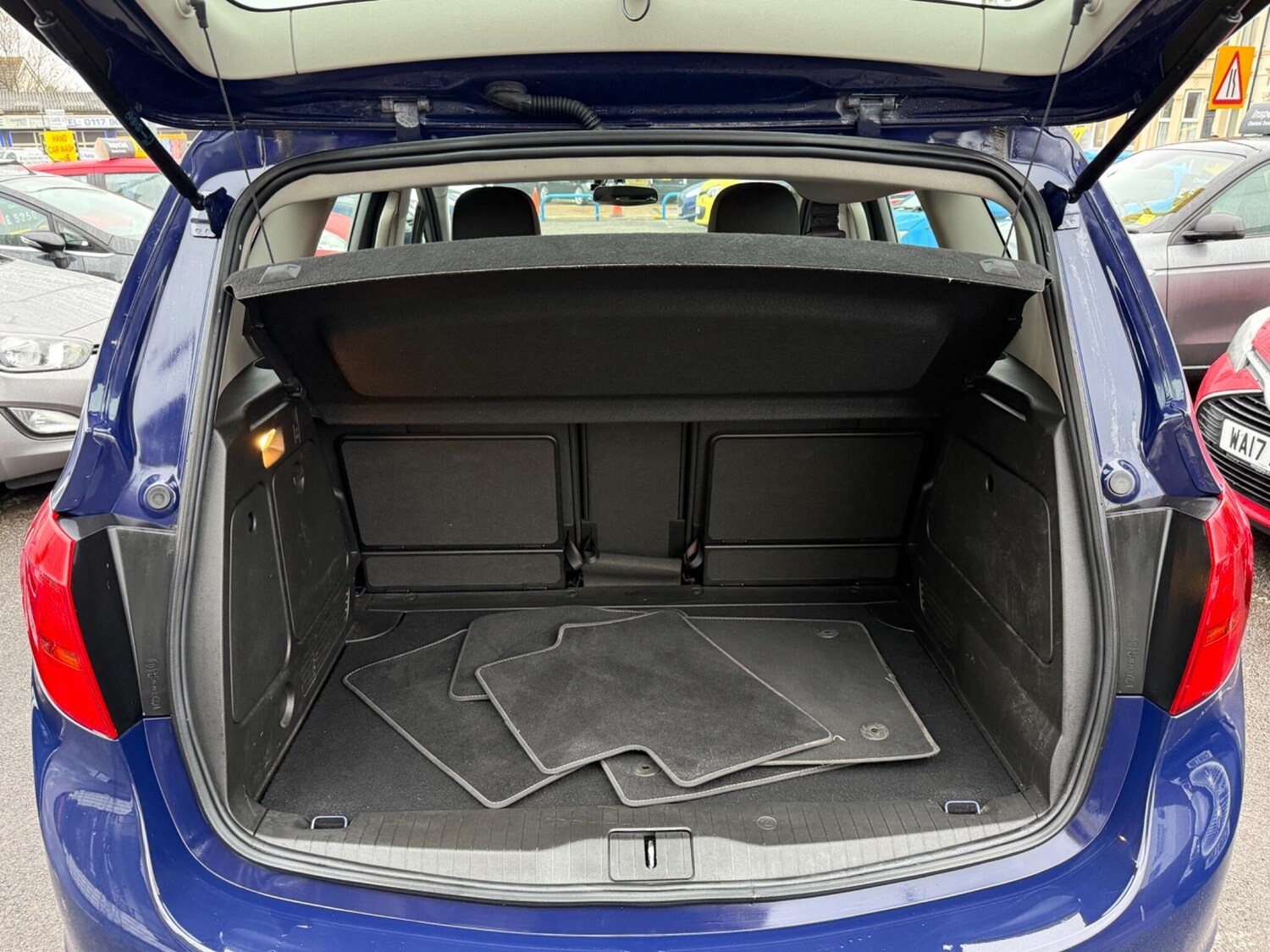 Used Vauxhall Meriva 2017 for sale - 76823762: Photo 38