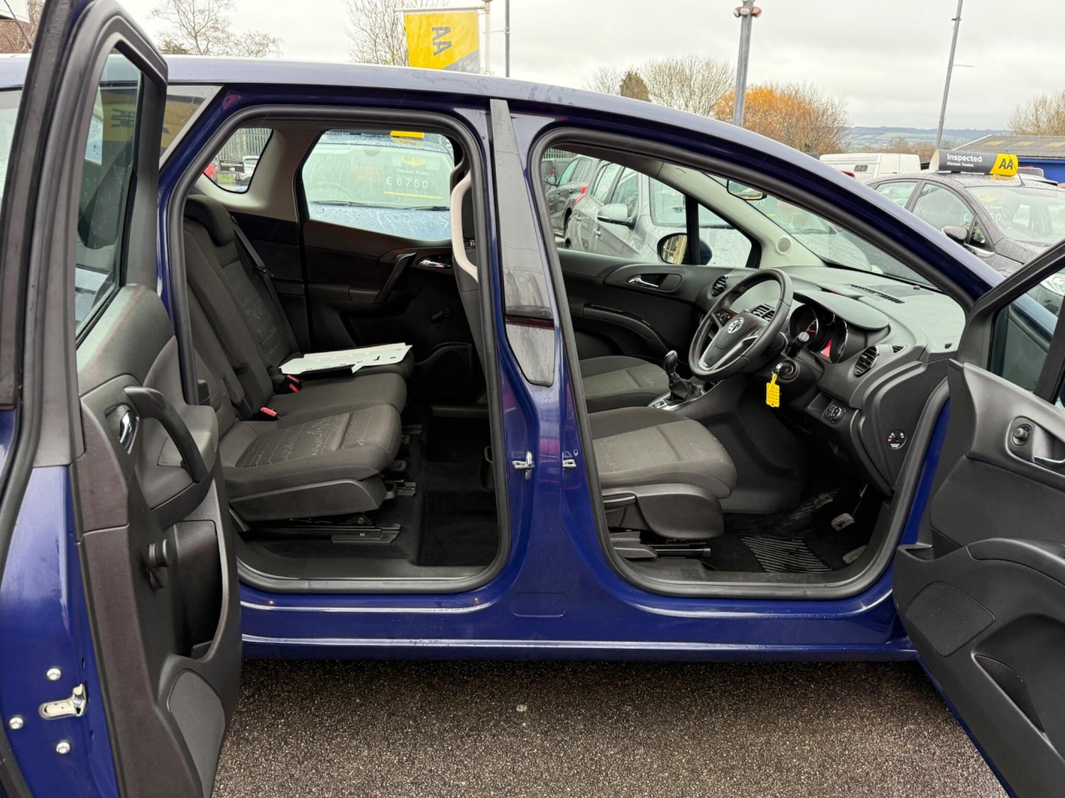 Used Vauxhall Meriva 2017 for sale - 76823762: Photo 4
