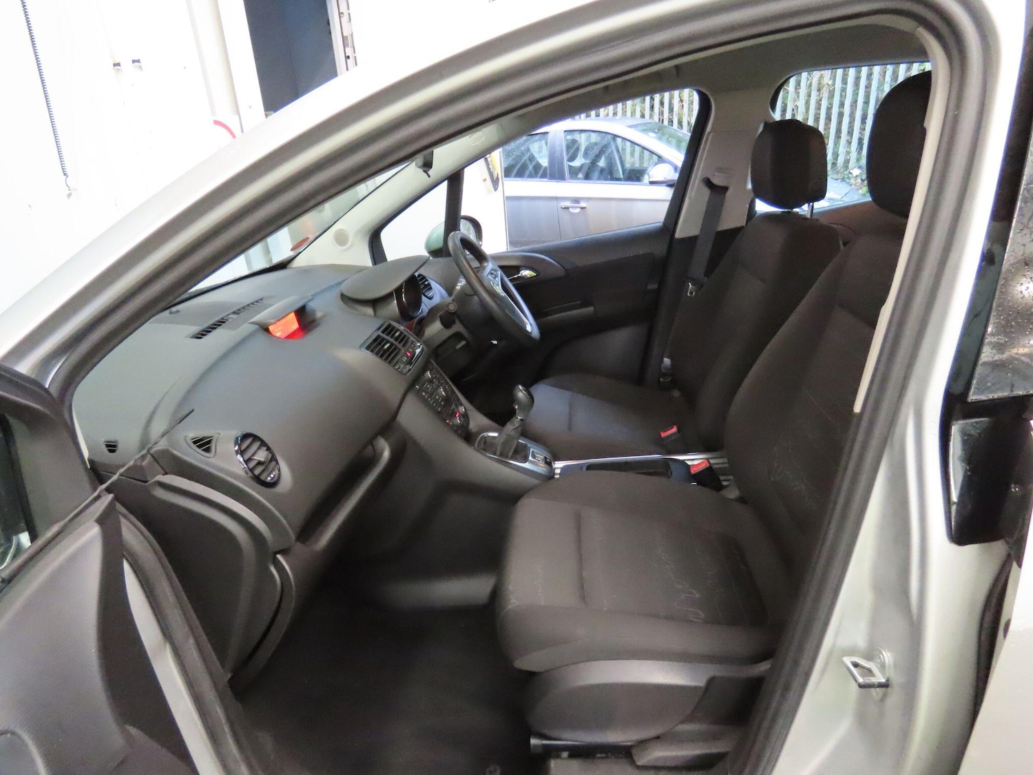 Used Vauxhall Meriva 2016 for sale - 76457951: Photo 9