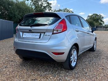 Used Ford Fiesta 2016 for sale - 79362318: Photo