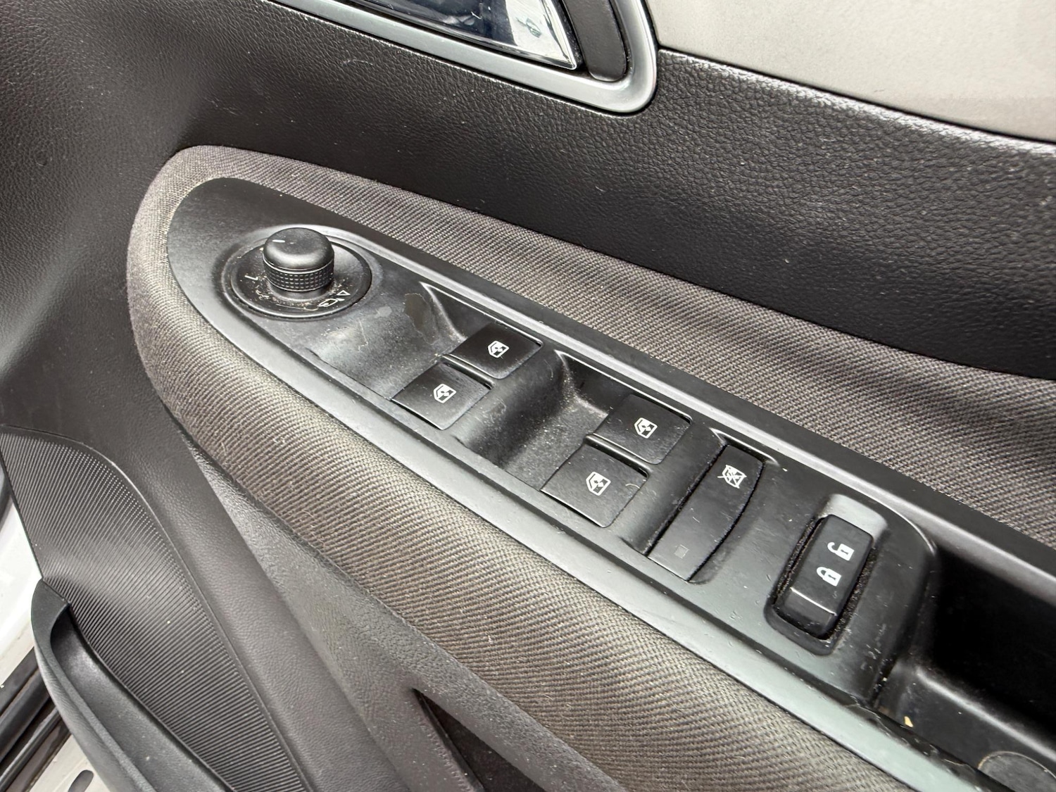 Used Vauxhall Mokka 2016 for sale - 76992063: Photo 33