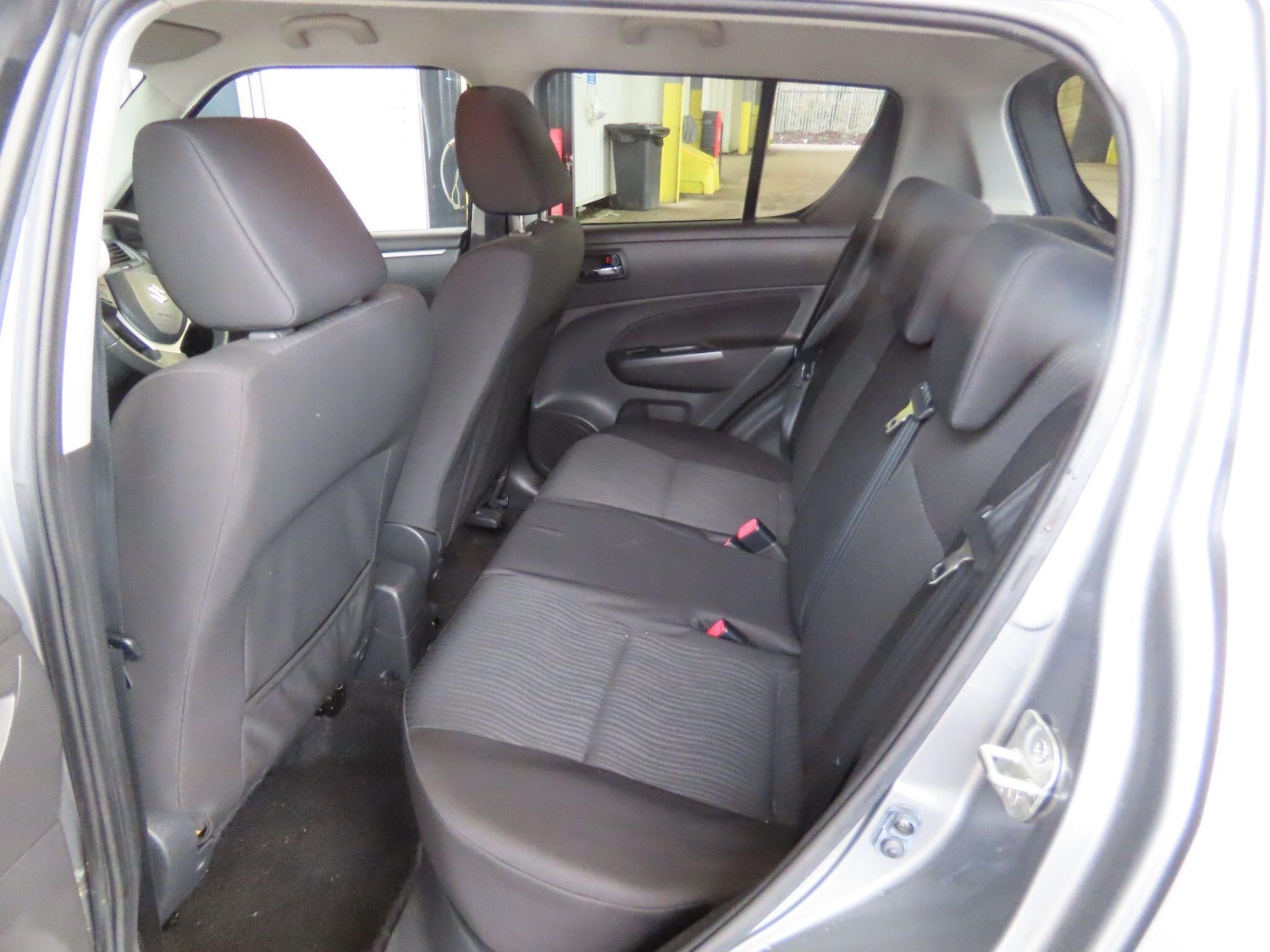 Used Suzuki Swift 2011 for sale - 77723184: Photo 14