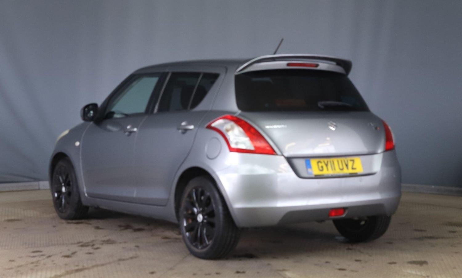 Used Suzuki Swift 2011 for sale - 77723184: Photo 5