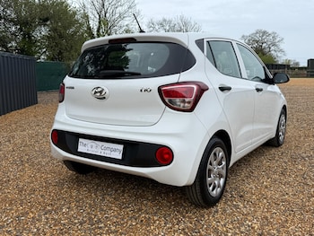 Used Hyundai i10 2017 for sale - 78347671: Photo