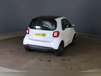 Used smart fortwo 2016 for sale - 79117005: Photo