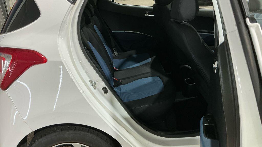 Used Hyundai i10 2015 for sale - 77143393: Photo 13