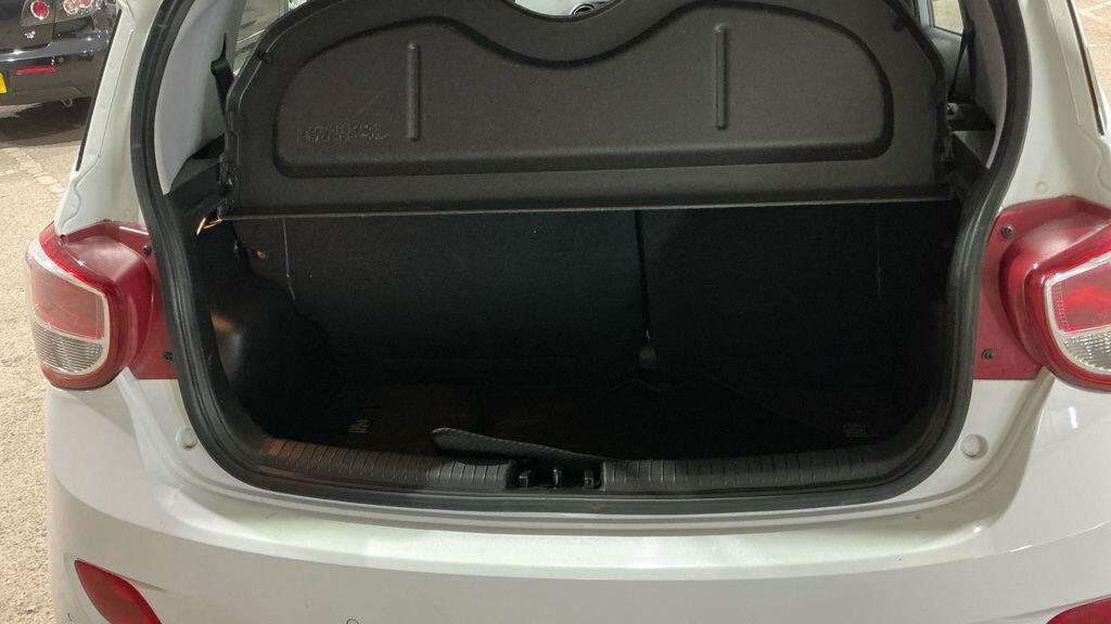 Used Hyundai i10 2015 for sale - 77143393: Photo 14