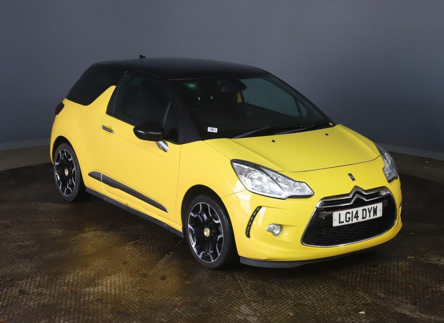 Used Citroen DS3 2014 for sale - 76926988: Photo 1