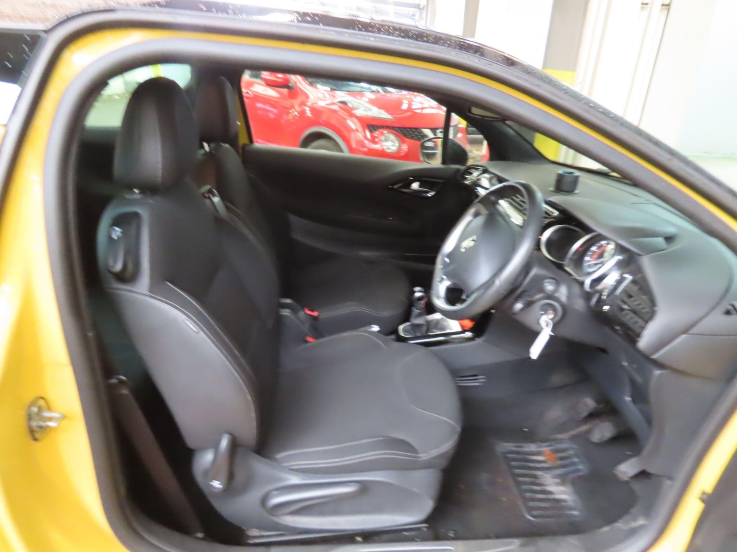 Used Citroen DS3 2014 for sale - 76926988: Photo 9