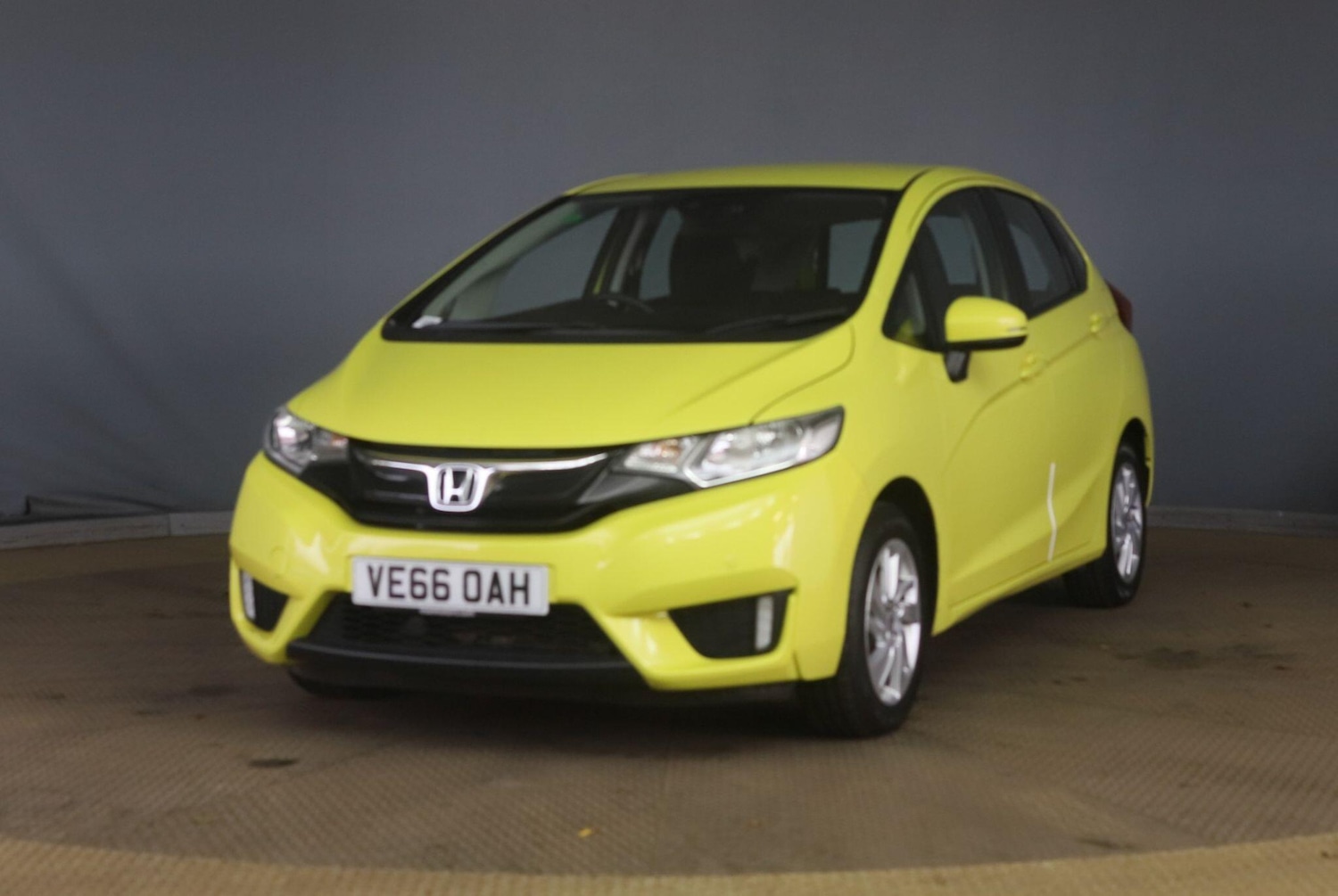 Used Honda Jazz 2016 for sale - 76573678: Photo 3