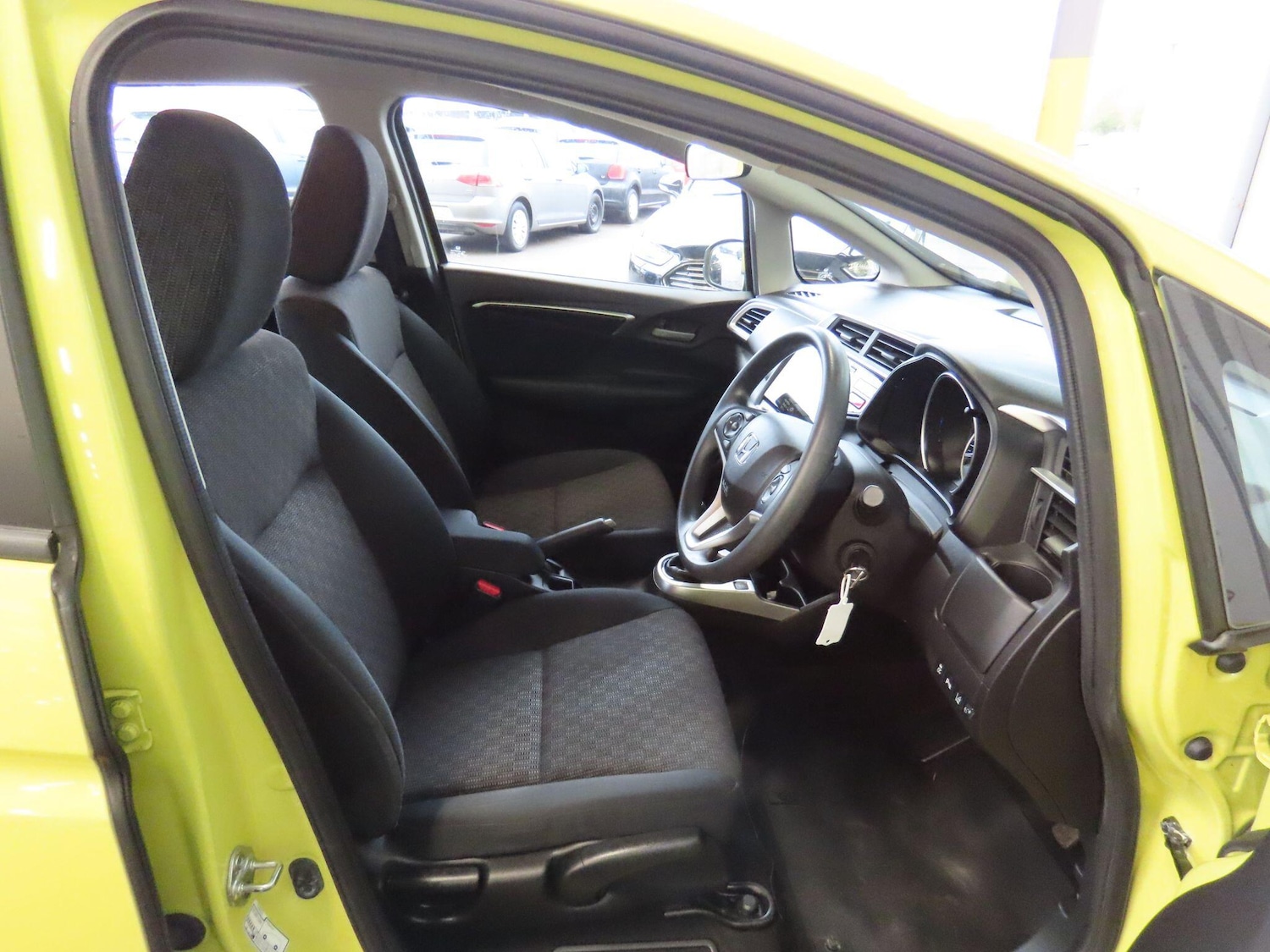 Used Honda Jazz 2016 for sale - 76573678: Photo 8