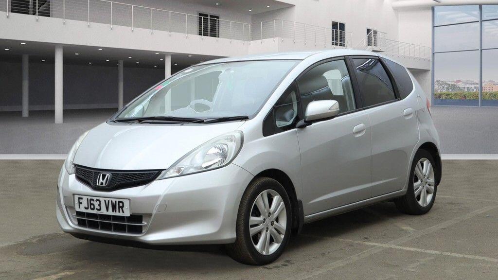 Used Honda Jazz 2013 for sale - 77710123: Photo 5