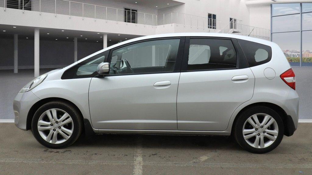 Used Honda Jazz 2013 for sale - 77710123: Photo 6