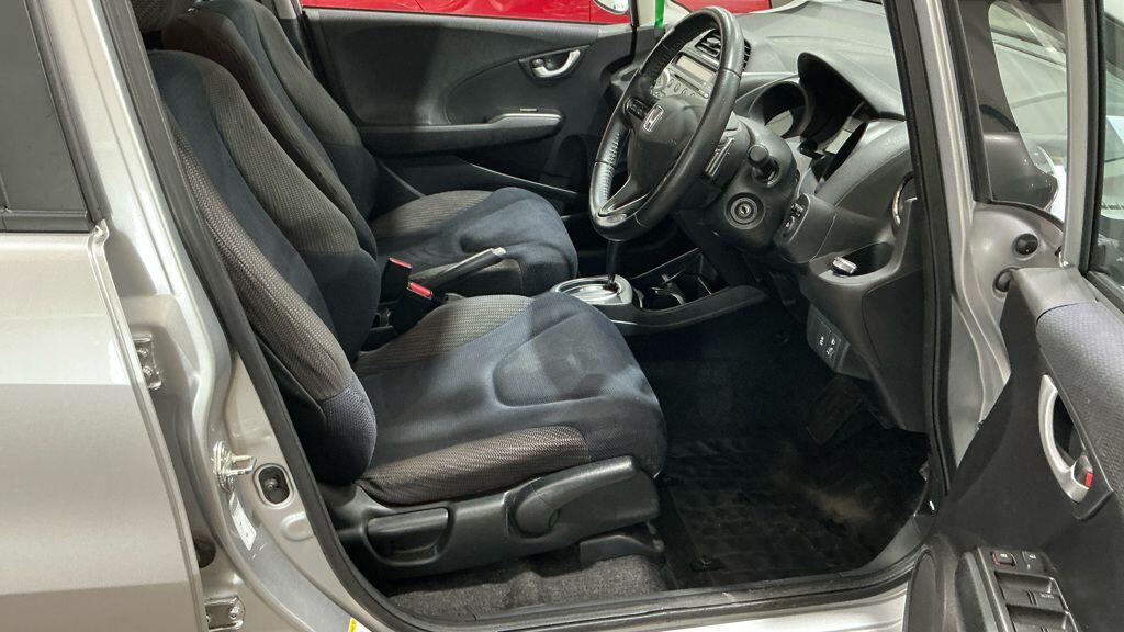 Used Honda Jazz 2013 for sale - 77710123: Photo 9