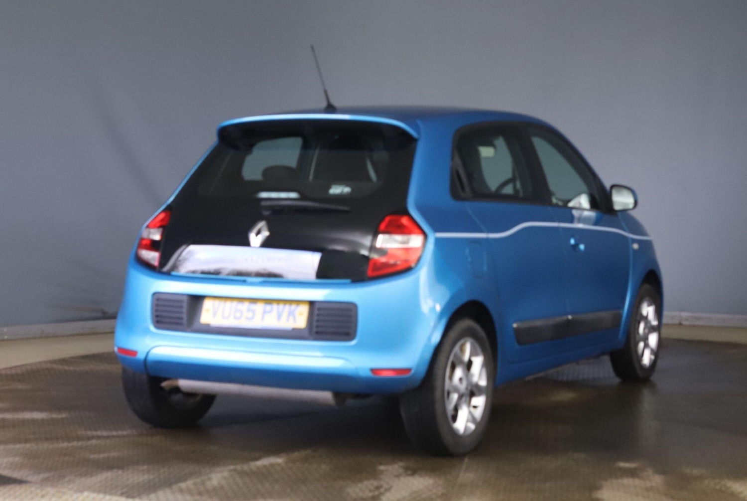 Used Renault Twingo 2015 for sale - 77455516: Photo 2