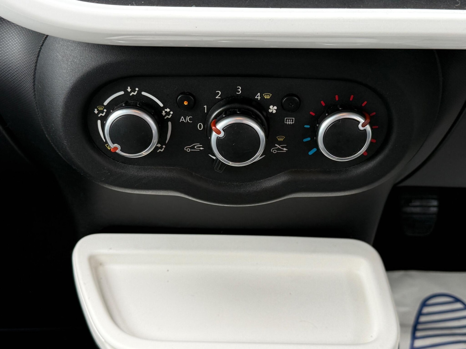 Used Renault Twingo 2015 for sale - 77455516: Photo 22