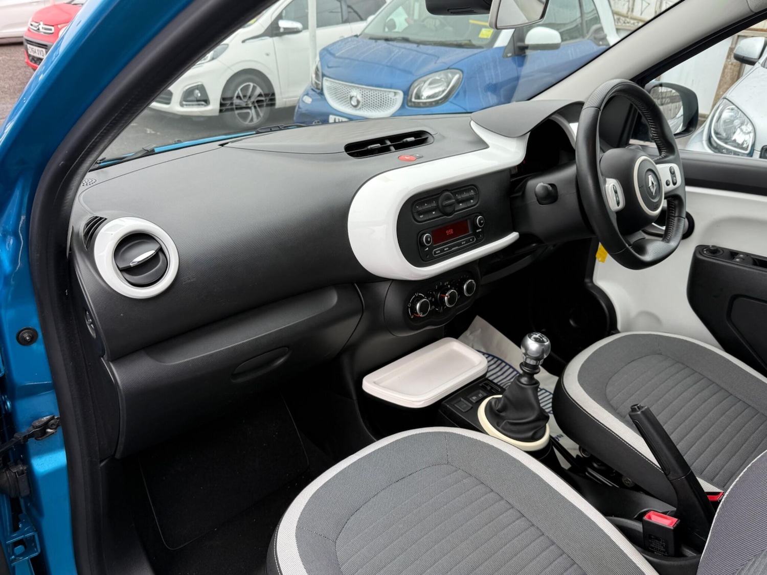 Used Renault Twingo 2015 for sale - 77455516: Photo 25