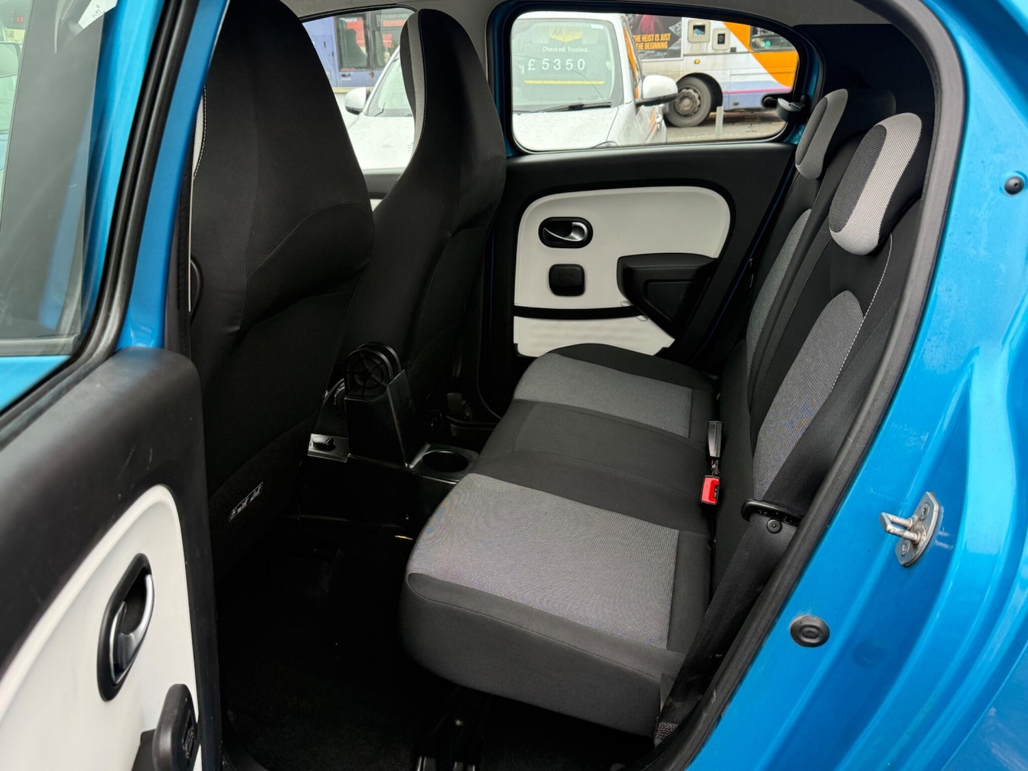 Used Renault Twingo 2015 for sale - 77455516: Photo 32
