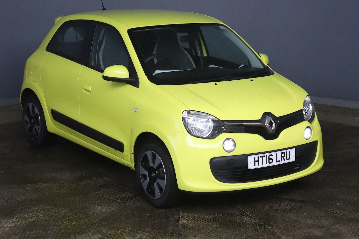 Used Renault Twingo 2016 for sale - 76824240: Photo 1