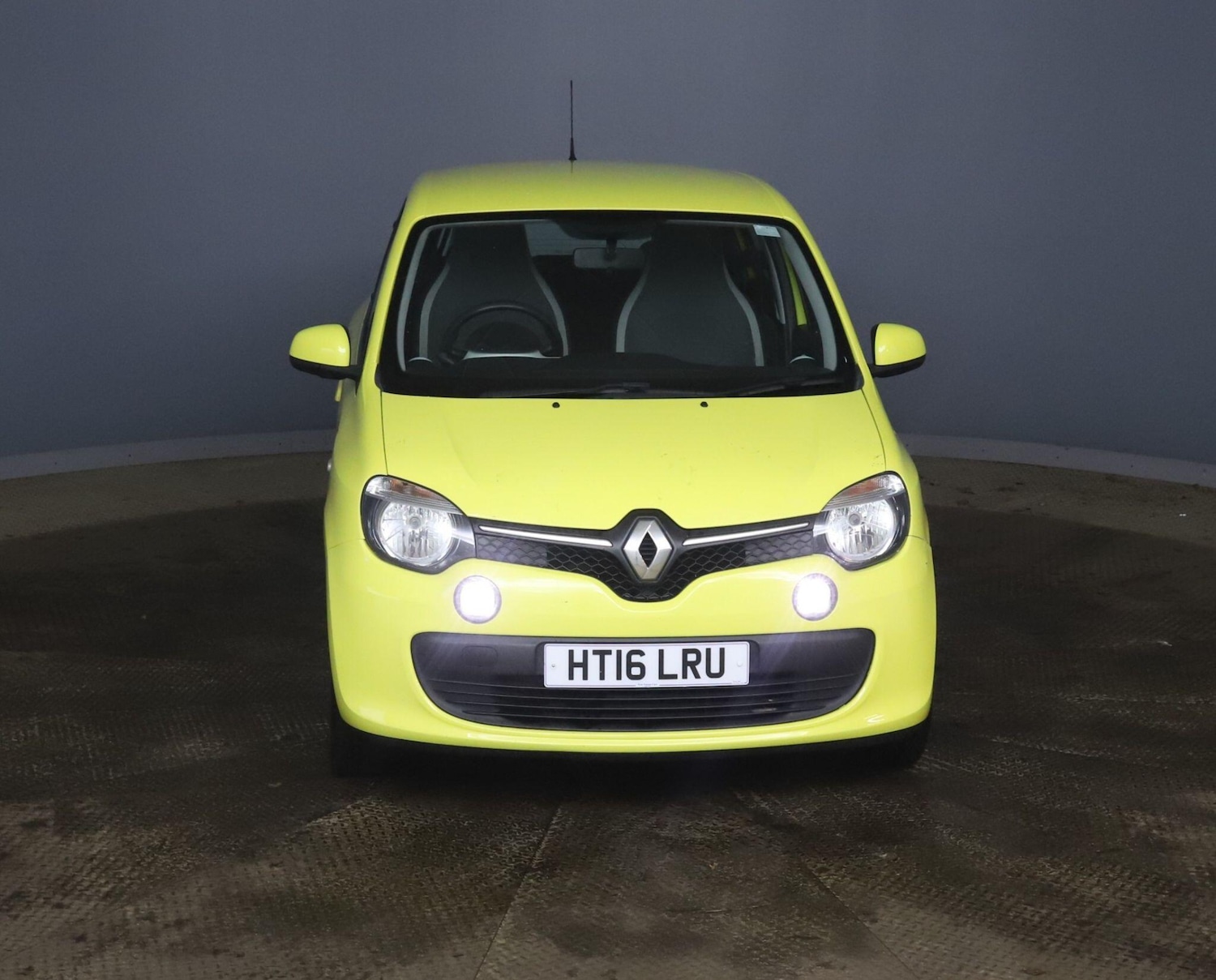 Used Renault Twingo 2016 for sale - 76824240: Photo 6
