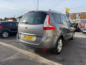 Used Renault Grand Scenic 2015 for sale - 76473871: Photo