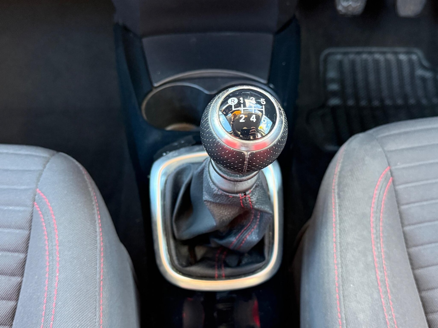 Used Toyota Yaris 2014 for sale - 76989110: Photo 26