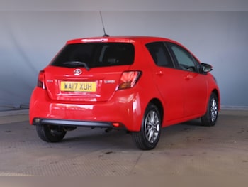 Used Toyota Yaris 2017 for sale - 76425794: Photo
