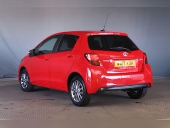Used Toyota Yaris 2017 for sale - 76425794: Photo