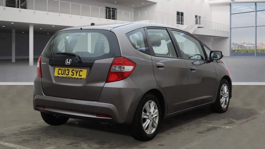 Used Honda Jazz 2013 for sale - 77291749: Photo 3