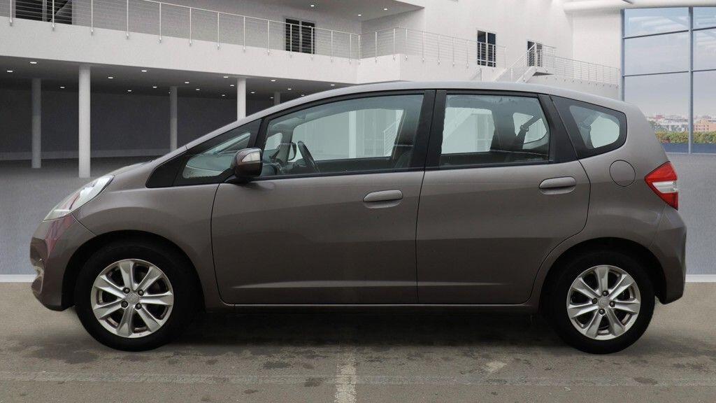 Used Honda Jazz 2013 for sale - 77291749: Photo 6