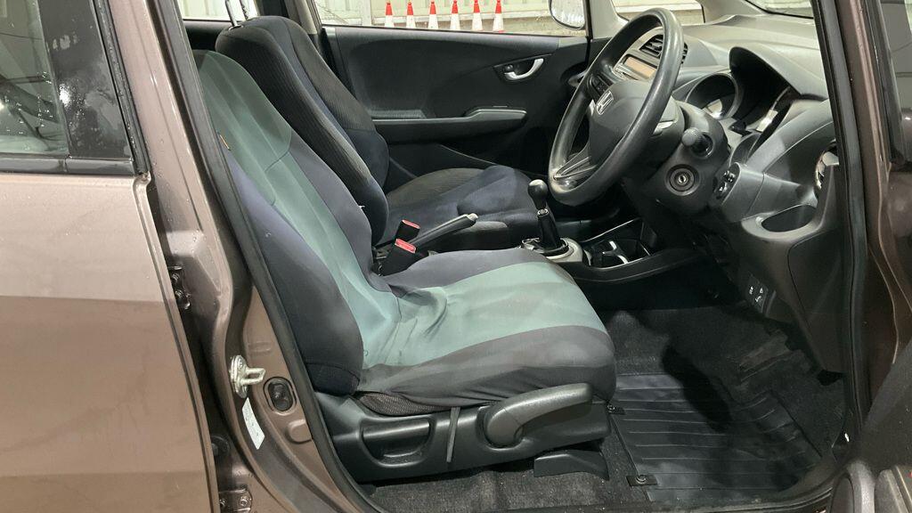 Used Honda Jazz 2013 for sale - 77291749: Photo 9