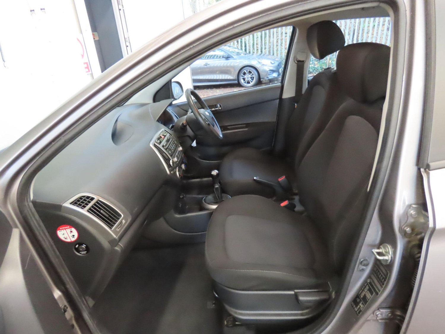 Used Hyundai i20 2014 for sale - 76765583: Photo 10