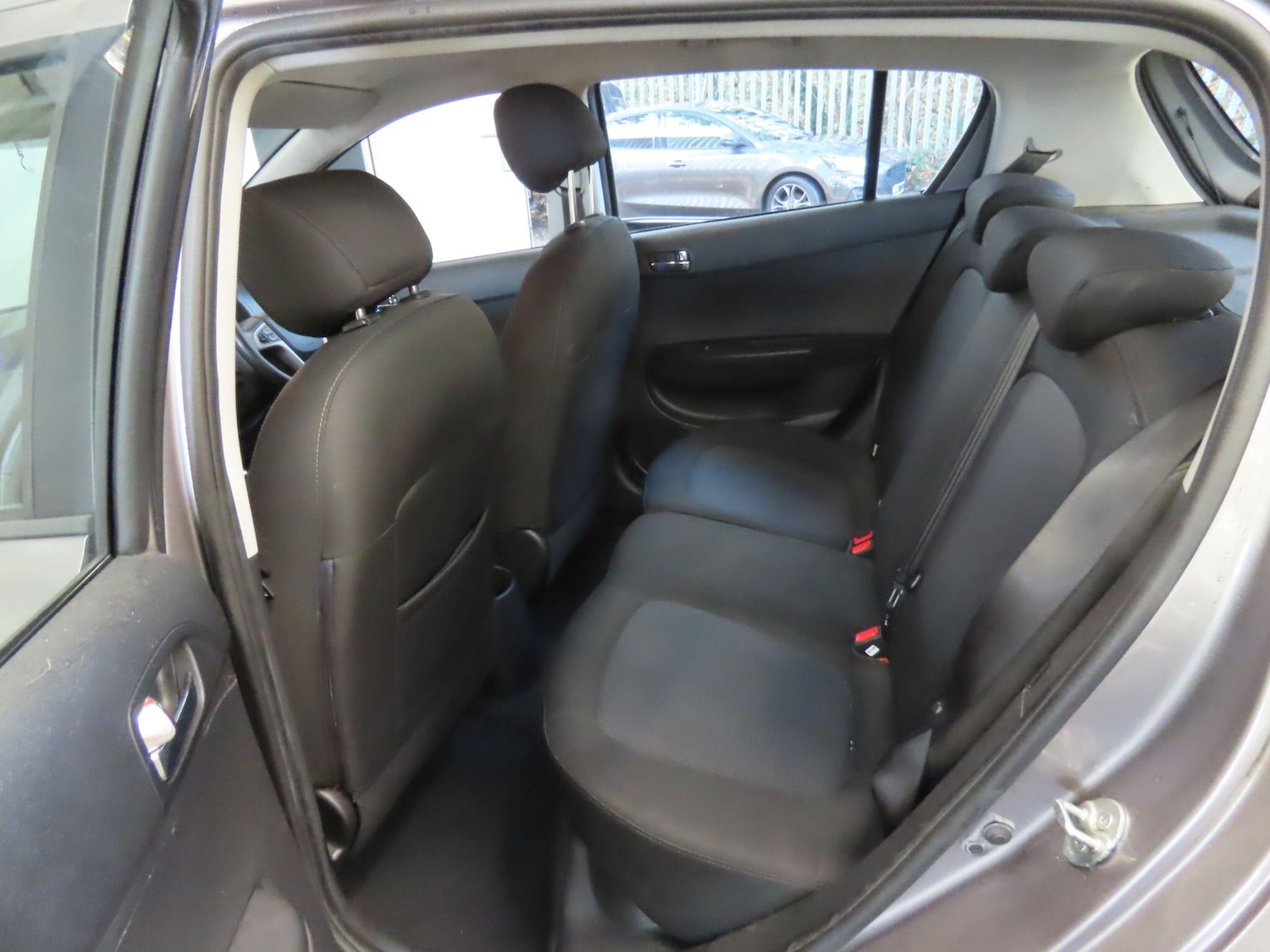 Used Hyundai i20 2014 for sale - 76765583: Photo 14