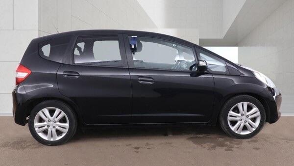 Used Honda Jazz 2014 for sale - 78184939: Photo 2