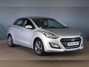 Used Hyundai i30 2016 for sale - 79726332: Photo