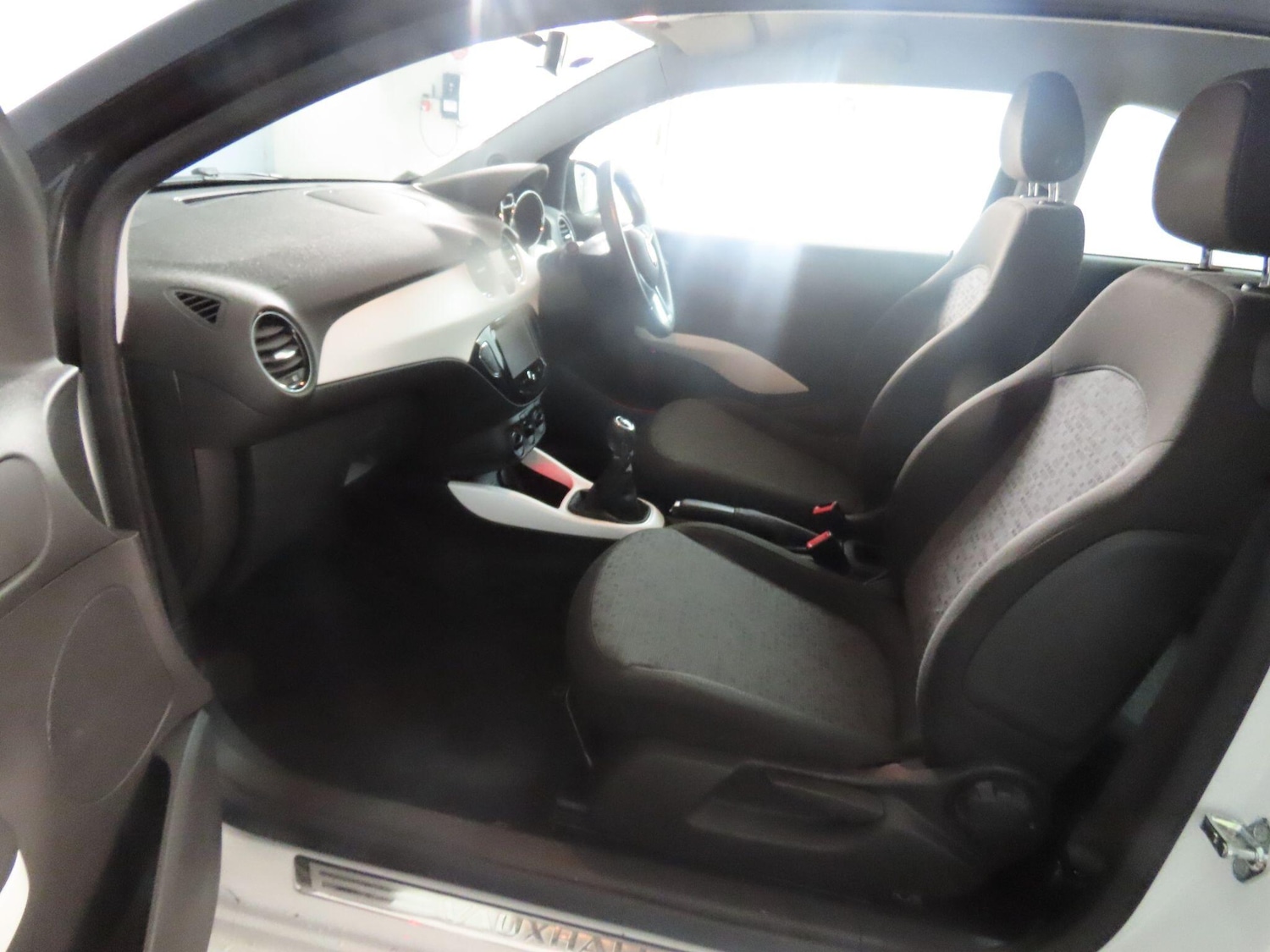 Used Vauxhall ADAM 2014 for sale - 76927019: Photo 9