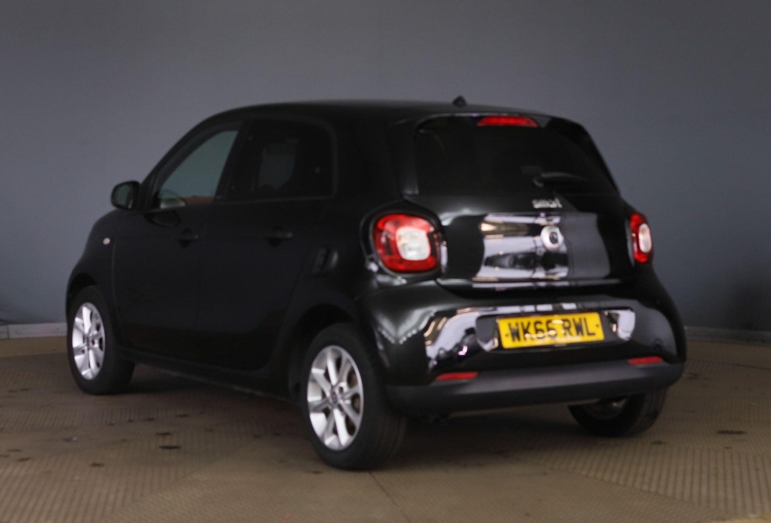 Used smart forfour 2016 for sale - 76294882: Photo 4