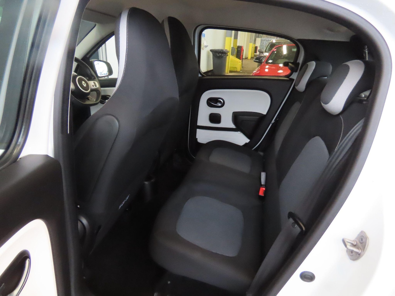 Used Renault Twingo 2016 for sale - 77537386: Photo 14