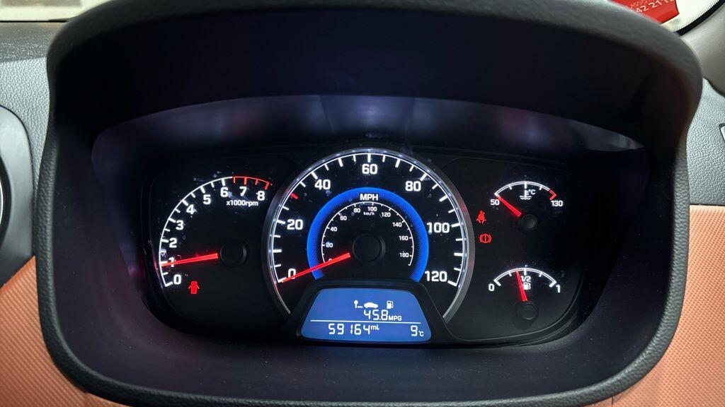 Used Hyundai i10 2014 for sale - 77202748: Photo 11