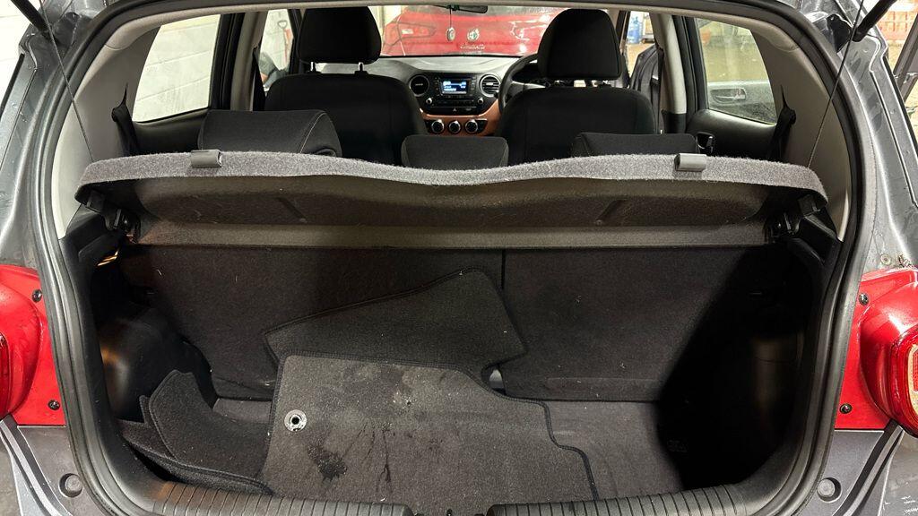 Used Hyundai i10 2014 for sale - 77202748: Photo 14